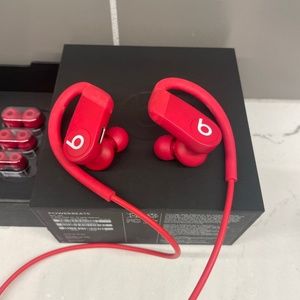 Dr. Dre wireless Powerbeats